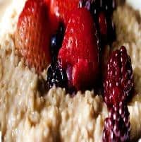 Oats topped with Berries